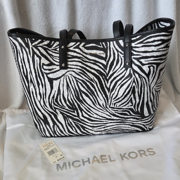 Michael Kors Carter Lg Tote Bag - Picture 1 of 4